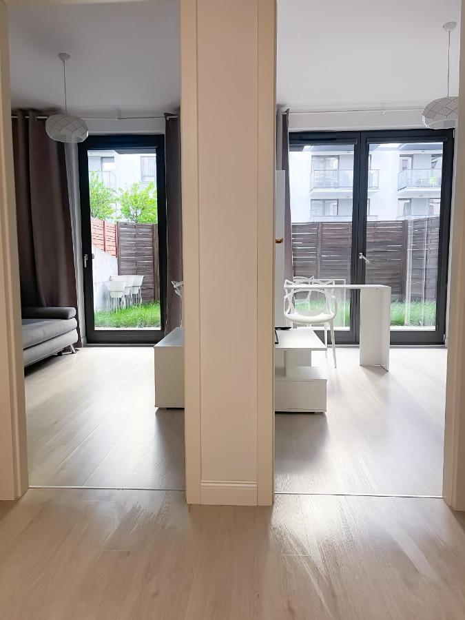 Apartament Bliska Wola, Apartament 3 Pokoje Z 40m2 Ogrodkiem Warszawa